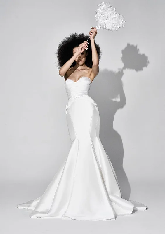 Vera Wang: Kimberly